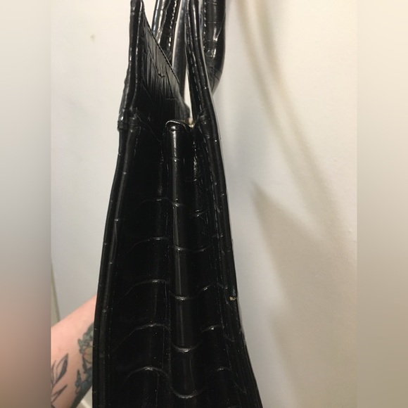 Black Mexx crocodile embossed shoulder bag - Picture 5 of 8